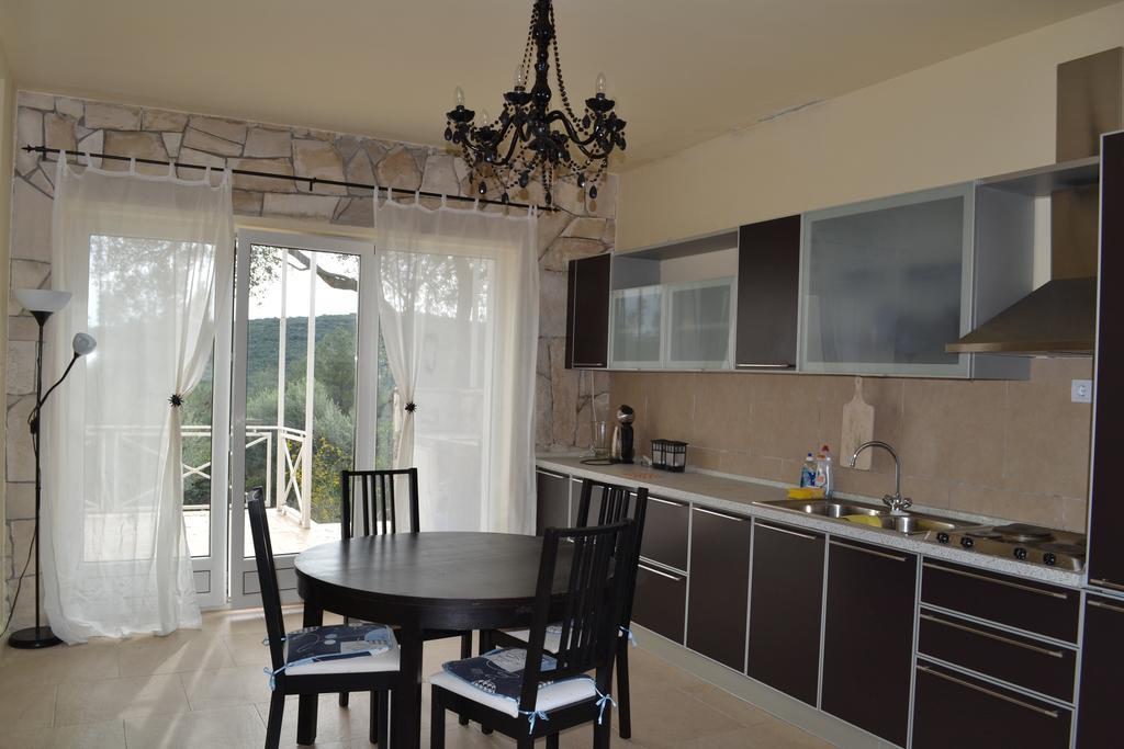 Suntime Villa 7 Tivat Bilik gambar